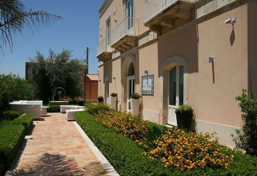 בית מלון כפרי Villa Fanusa