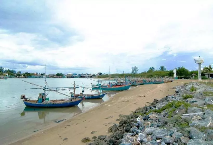 리조트 Lawana Escape