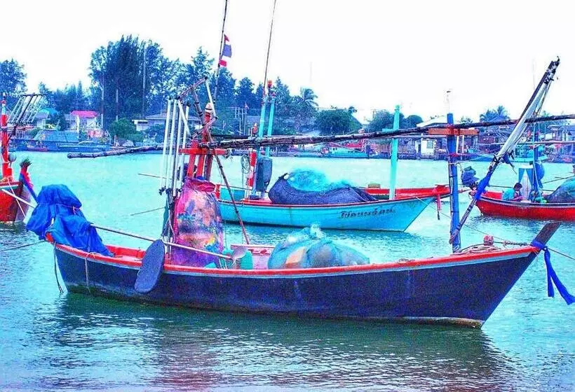 리조트 Lawana Escape