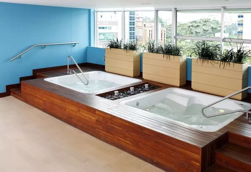 Estelar Apartamentos Medellin