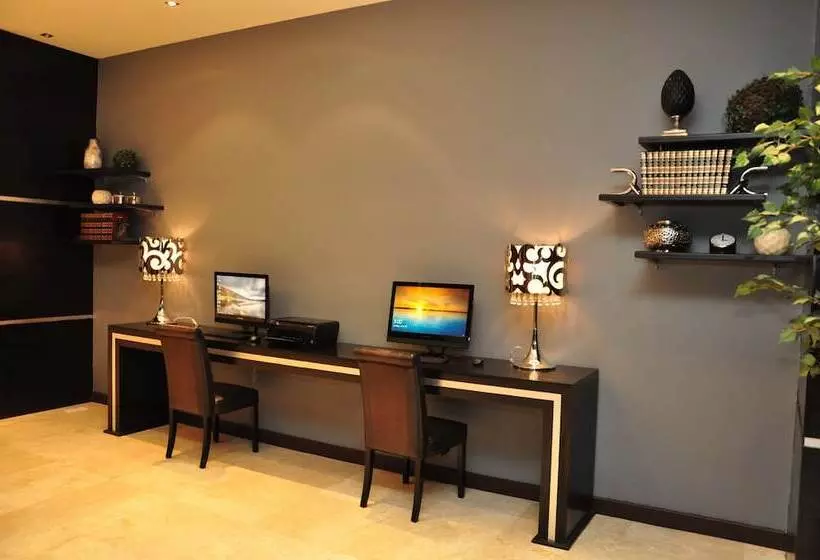 Al Manzil Hotel Bahrain