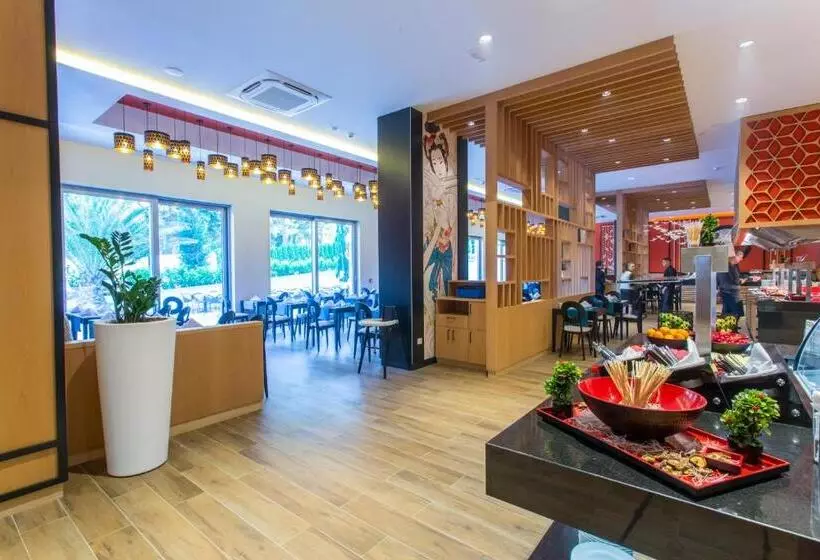 Astoria Hotel All Inclusive & Private Beach