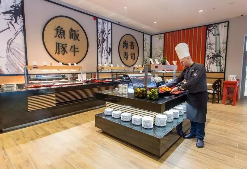 Astoria Hotel All Inclusive & Private Beach