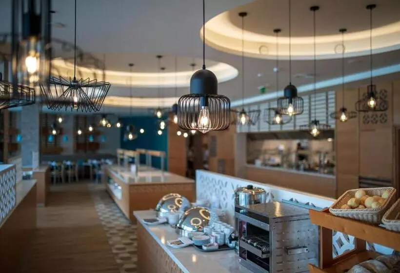 Astoria Hotel All Inclusive & Private Beach