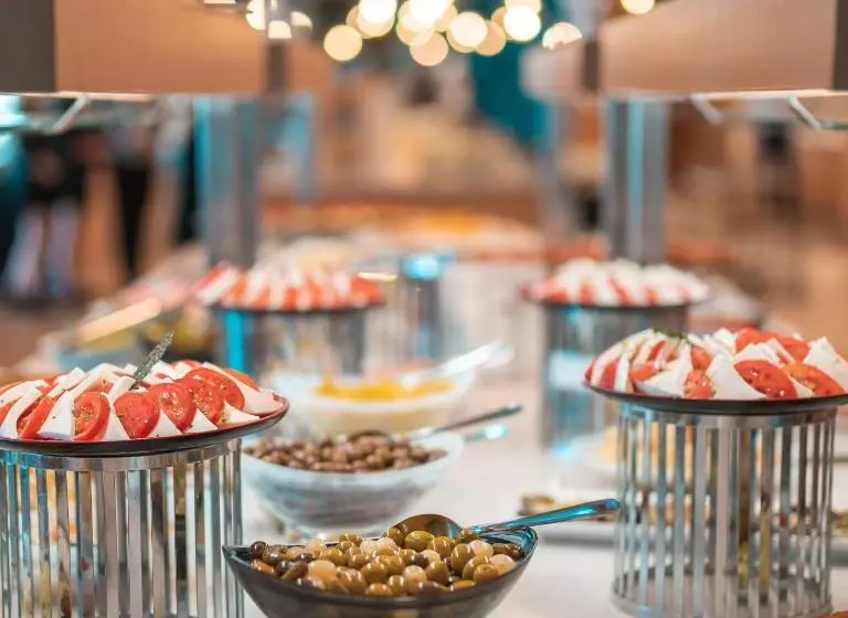 Astoria Hotel All Inclusive & Private Beach