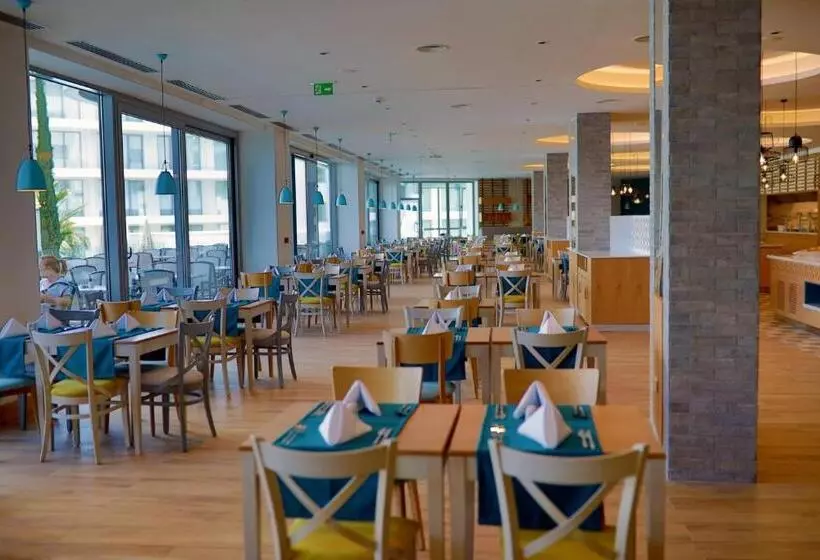 Astoria Hotel All Inclusive & Private Beach