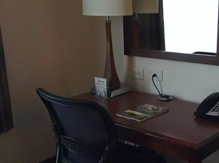 酒店 Baymont By Wyndham Denver International Airport