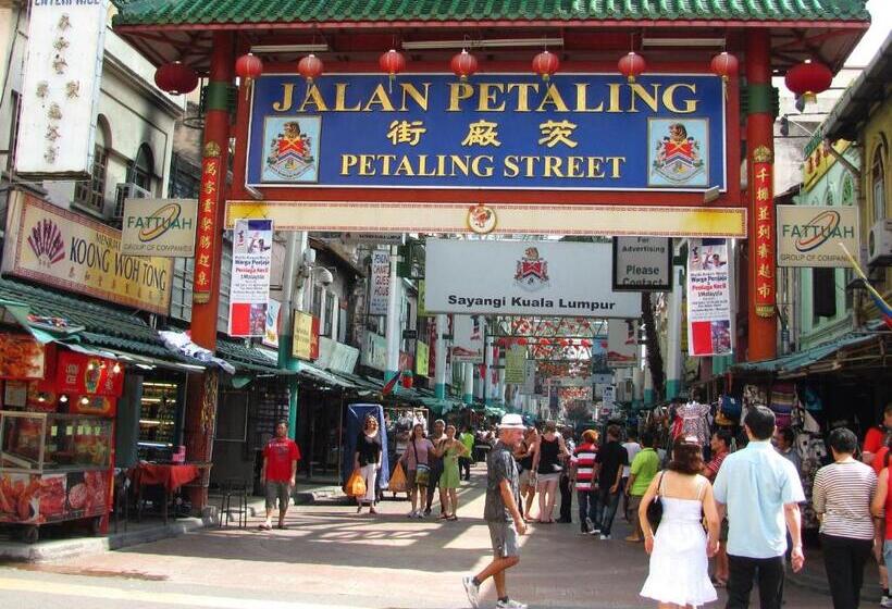 בית מלון כפרי Citin Masjid Jamek By Compass Hospitality