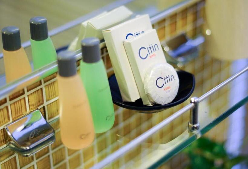 בית מלון כפרי Citin Masjid Jamek By Compass Hospitality