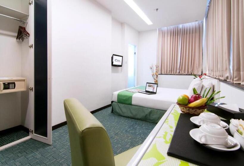 בית מלון כפרי Citin Masjid Jamek By Compass Hospitality