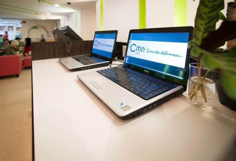 בית מלון כפרי Citin Masjid Jamek By Compass Hospitality