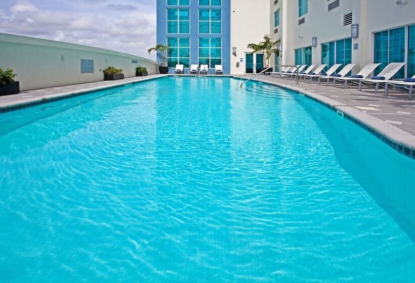 Crowne Plaza Hotel & Resorts Fort Lauderdale Airport/ Cruise, An Ihg