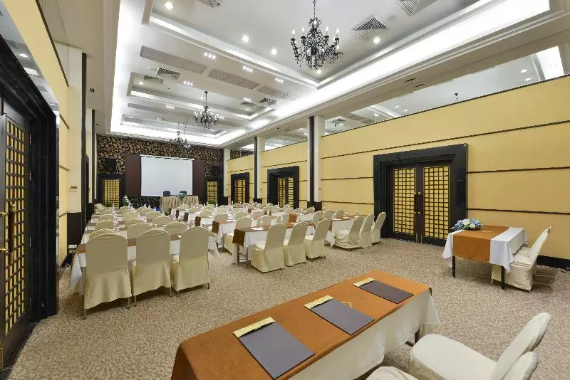 Отель D Varee Jomtien Beach Pattaya