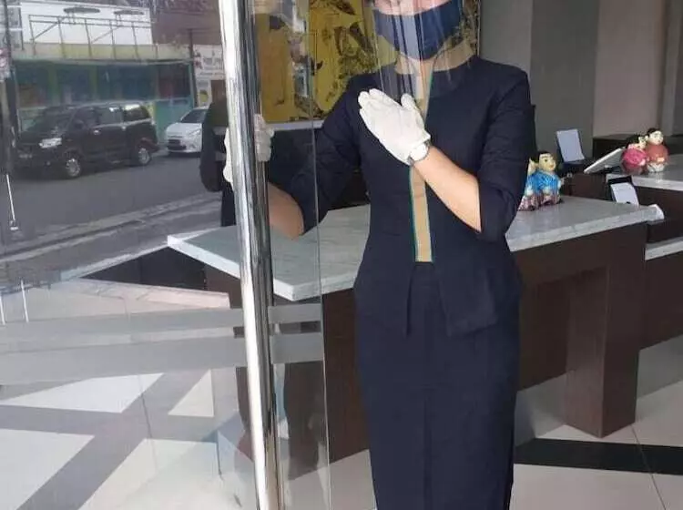 호텔 Grage Yogyakarta