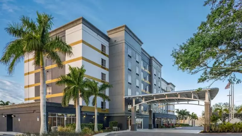 בית מלון כפרי Doubletree By Hilton Sarasota Bradenton Airport