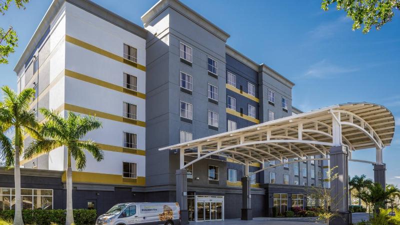 호텔 Doubletree By Hilton Sarasota Bradenton Airport