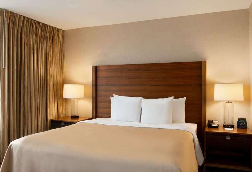 ホテル Homewood Suites By Hilton Baltimore Inner Harbor