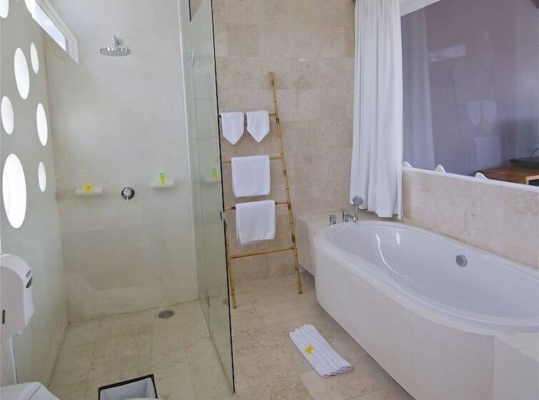 בית מלון כפרי Jay S Villas