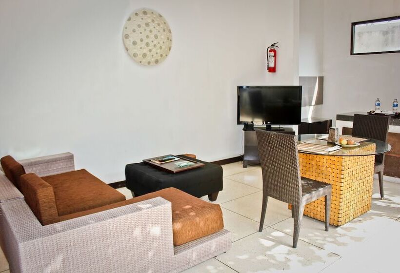 בית מלון כפרי Jay S Villas