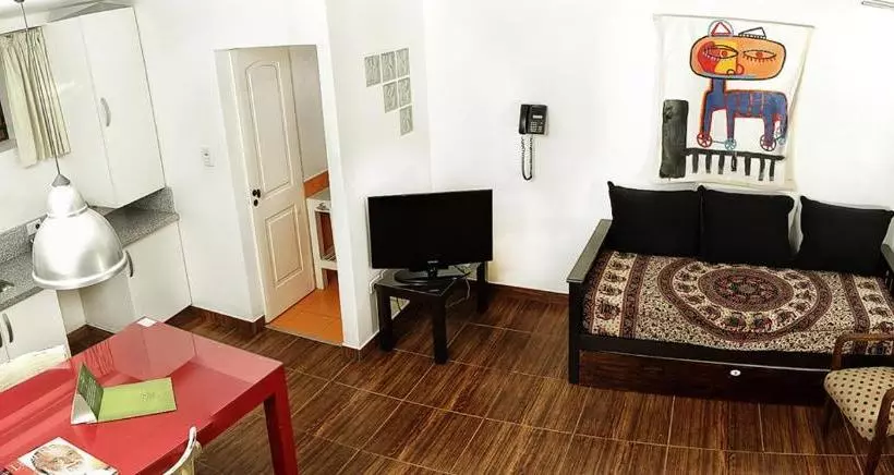 هتل La Rozada Suites