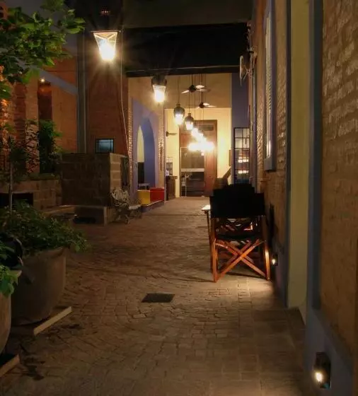 هتل La Rozada Suites