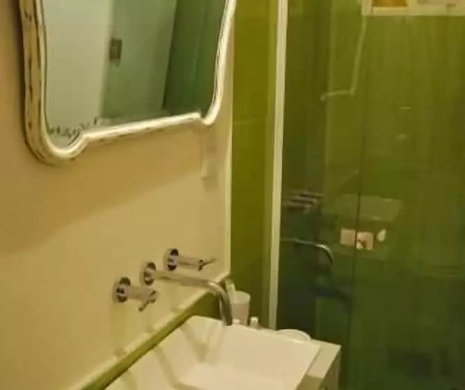 هتل La Rozada Suites