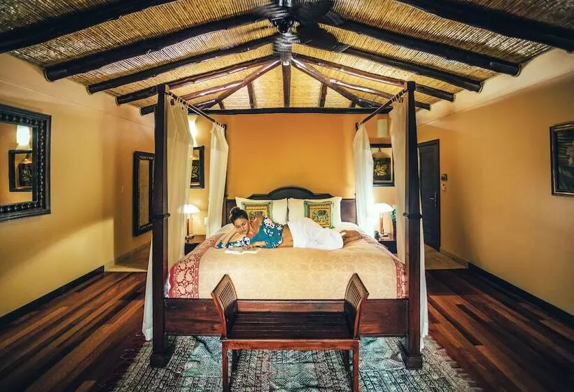 Отель Nayara Gardens