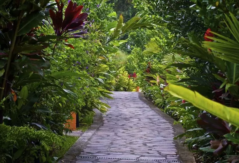 Отель Nayara Gardens