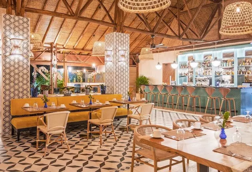 Отель Nayara Gardens