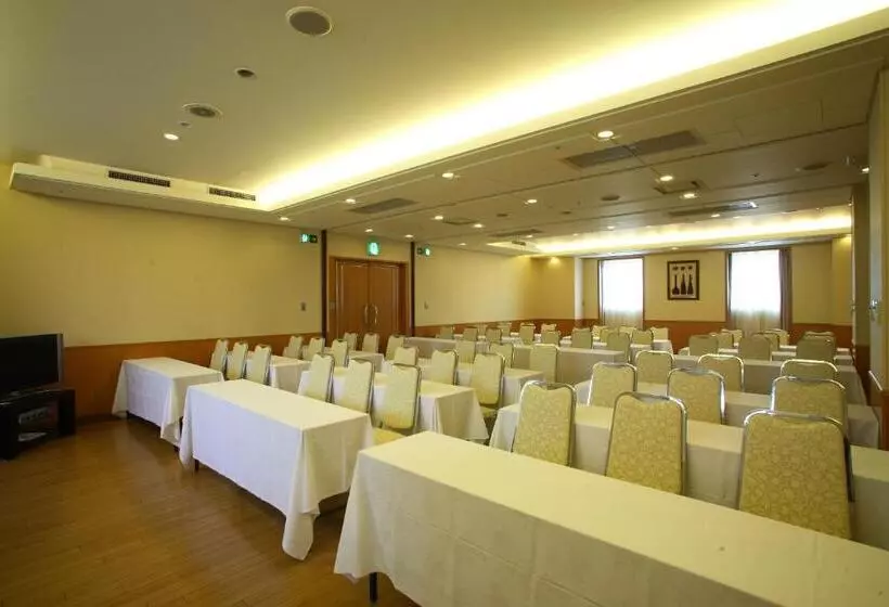 فندق Osaka Joytel