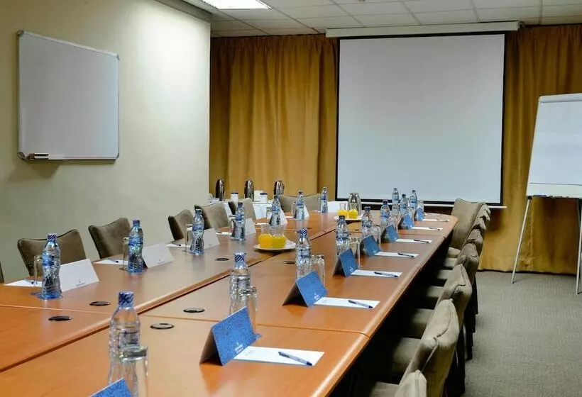 Protea Hotel By Marriott Lusaka Cairo Road