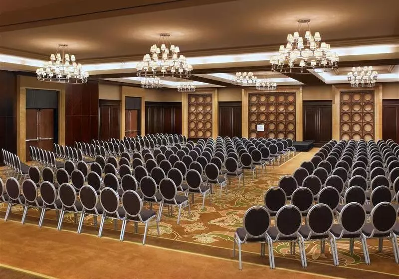 هتل Sheraton Garden Grove  Anaheim South