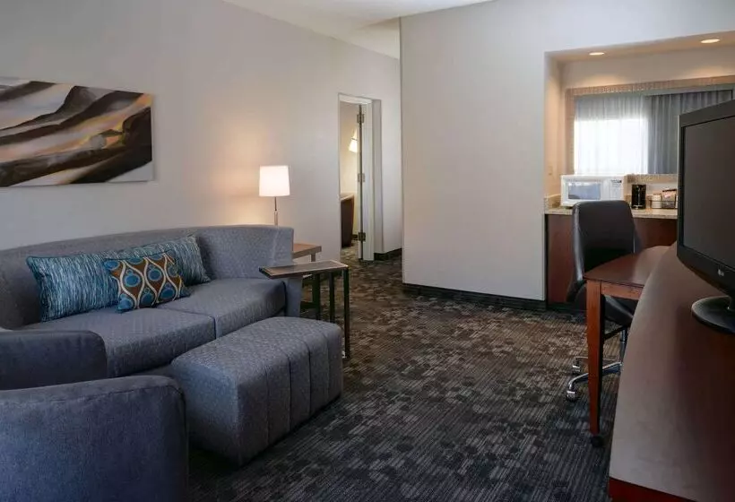 هتل Sonesta Select Kansas City South Overland Park