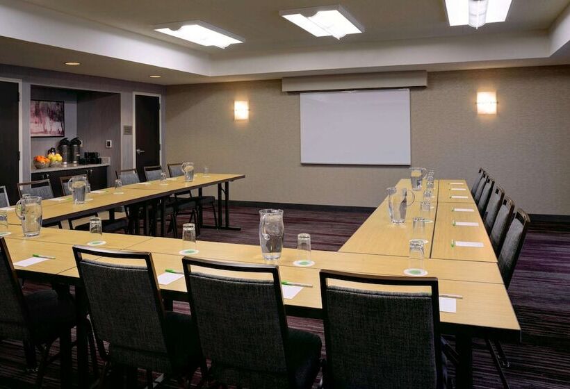 ホテル Sonesta Select Kansas City South Overland Park