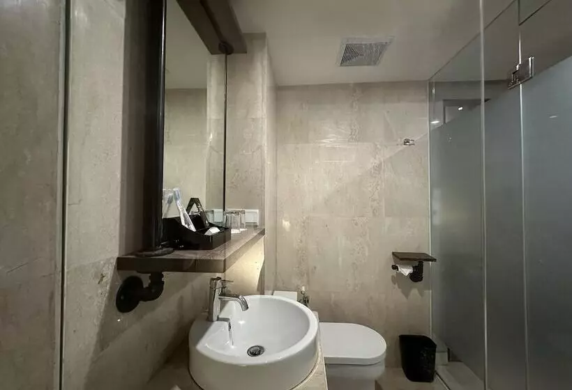 Stark Boutique Hotel And Spa