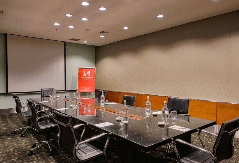 בית מלון כפרי Swissbel Mangga Besar