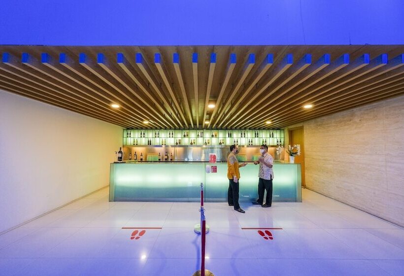 בית מלון כפרי Swissbel Mangga Besar