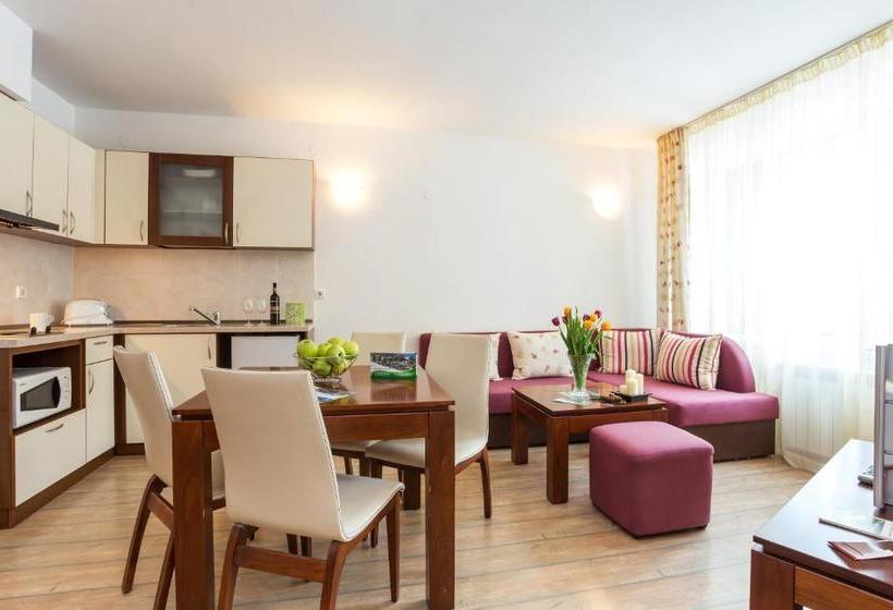 Hotel The Stream Resort