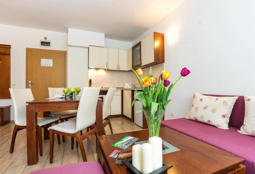 Hotel The Stream Resort