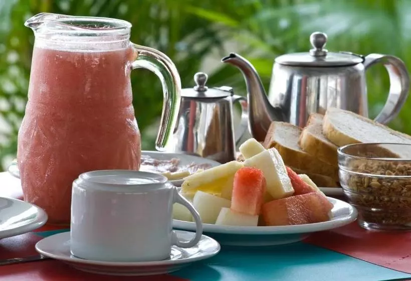 בית מלון כפרי Travel Inn Arembepe Beach