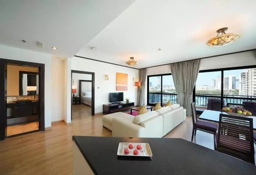 Park Apartments Dubai, An Edge By Rotana