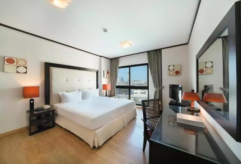 Park Apartments Dubai, An Edge By Rotana