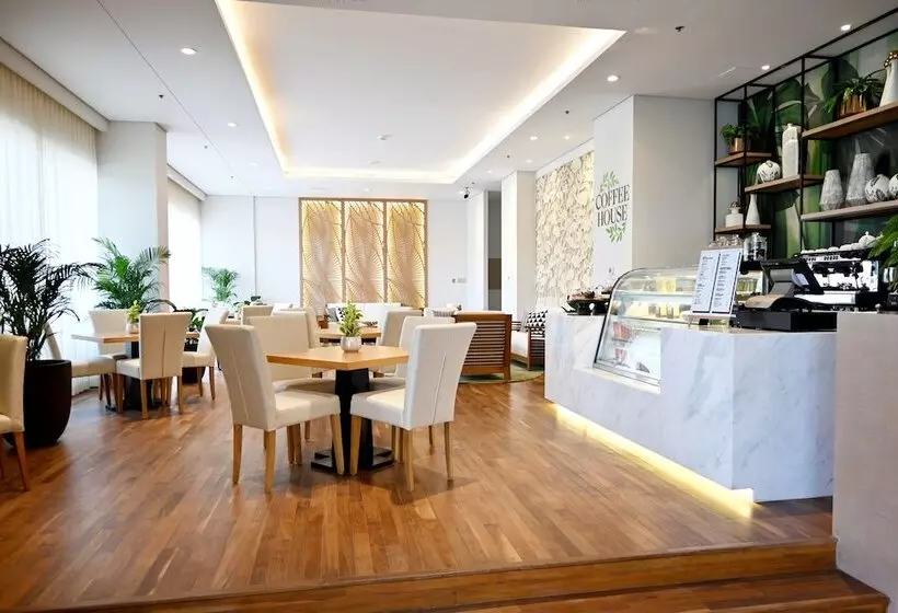 Park Apartments Dubai, An Edge By Rotana