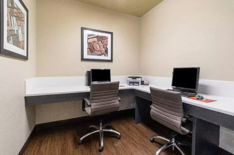 Candlewood Suites Portland Airport, An Ihg