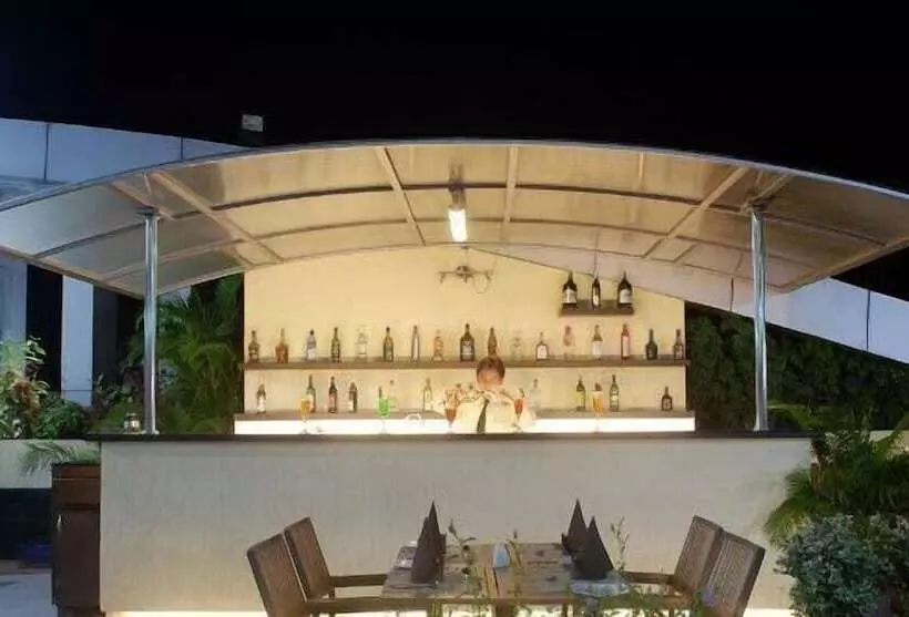 בית מלון כפרי Ambience Executive