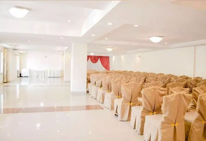 בית מלון כפרי Ambience Executive