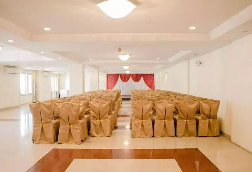 בית מלון כפרי Ambience Executive