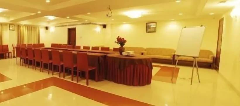 בית מלון כפרי Ambience Executive