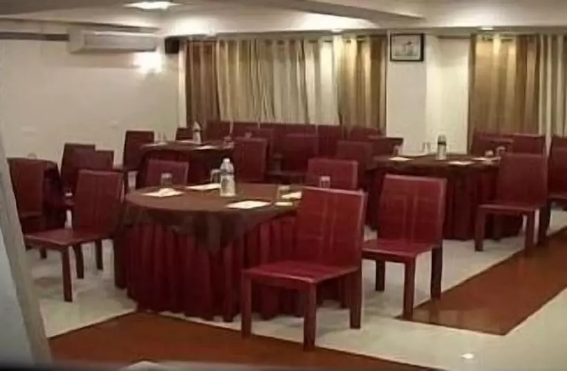 בית מלון כפרי Ambience Executive