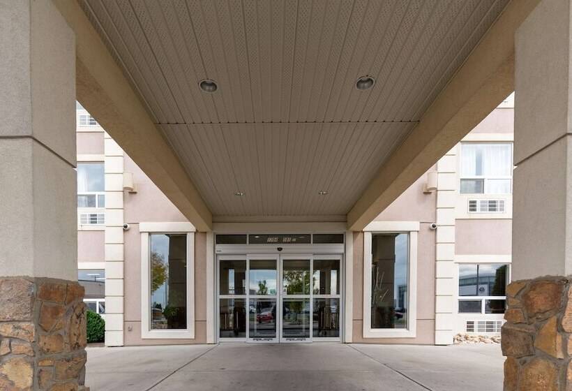 בית מלון כפרי Best Western Plus South Edmonton Inn & Suites